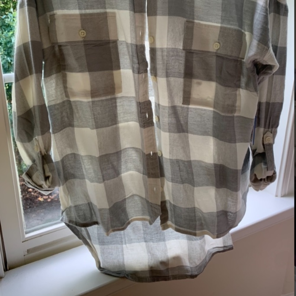 NWT F21 Button down - Picture 3 of 3